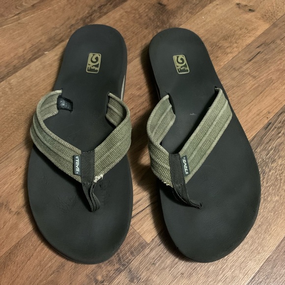 teva sandals mens flip flops